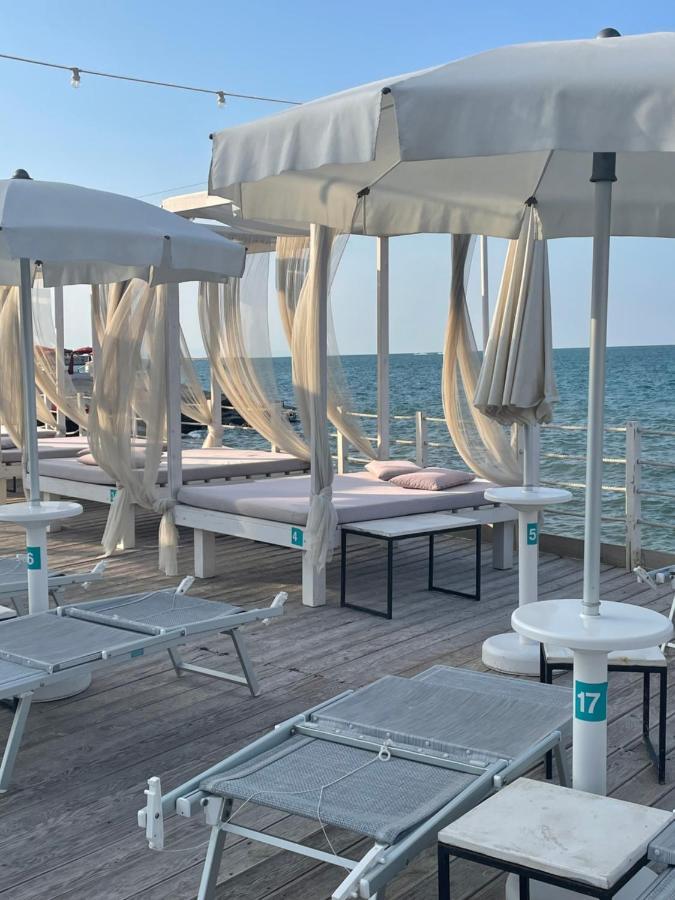 Fabris Palace Trani Exterior photo