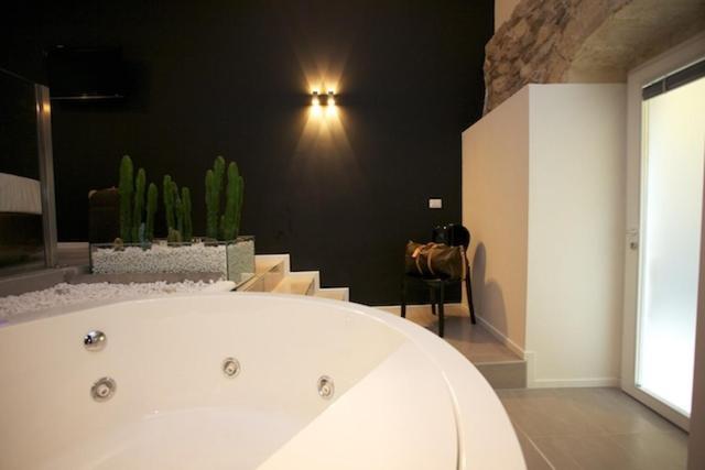 Fabris Palace Trani Room photo